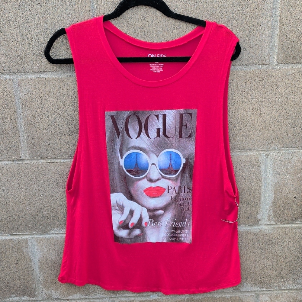 On Fire Red Vogue Graphic Muscle Tee, XL